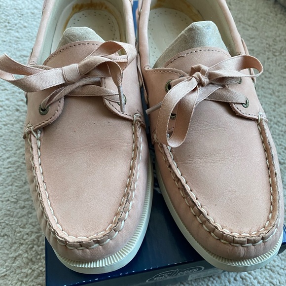 Sperry Topsider x J.Crew Pink Boatshoes Ribbon Laces 7.5 $98 EUC - Picture 2 of 5